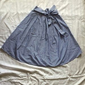 Girl’s Knee Length Skirt w/ Bow